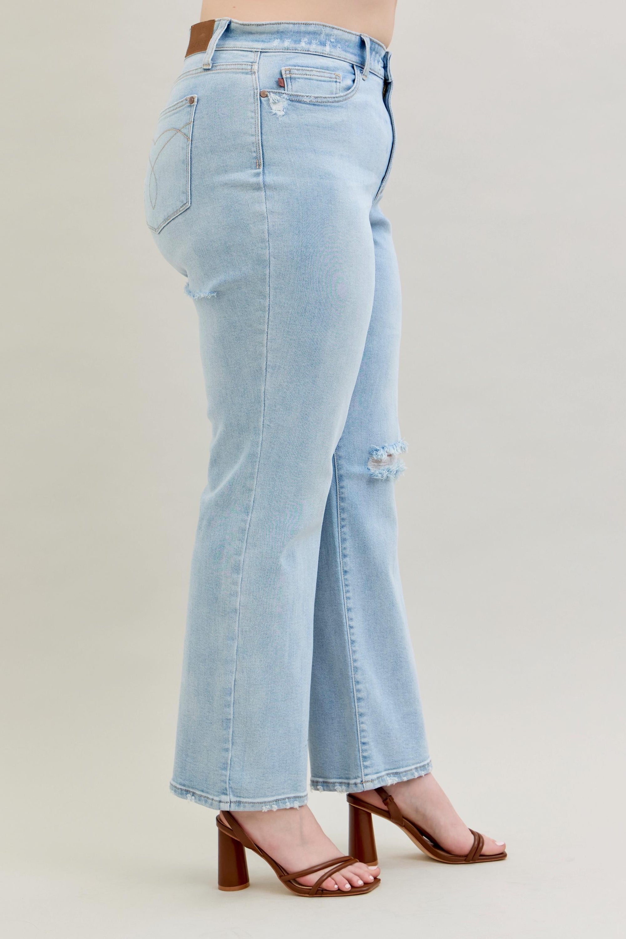 Back Pocket Cutout 90's Straight