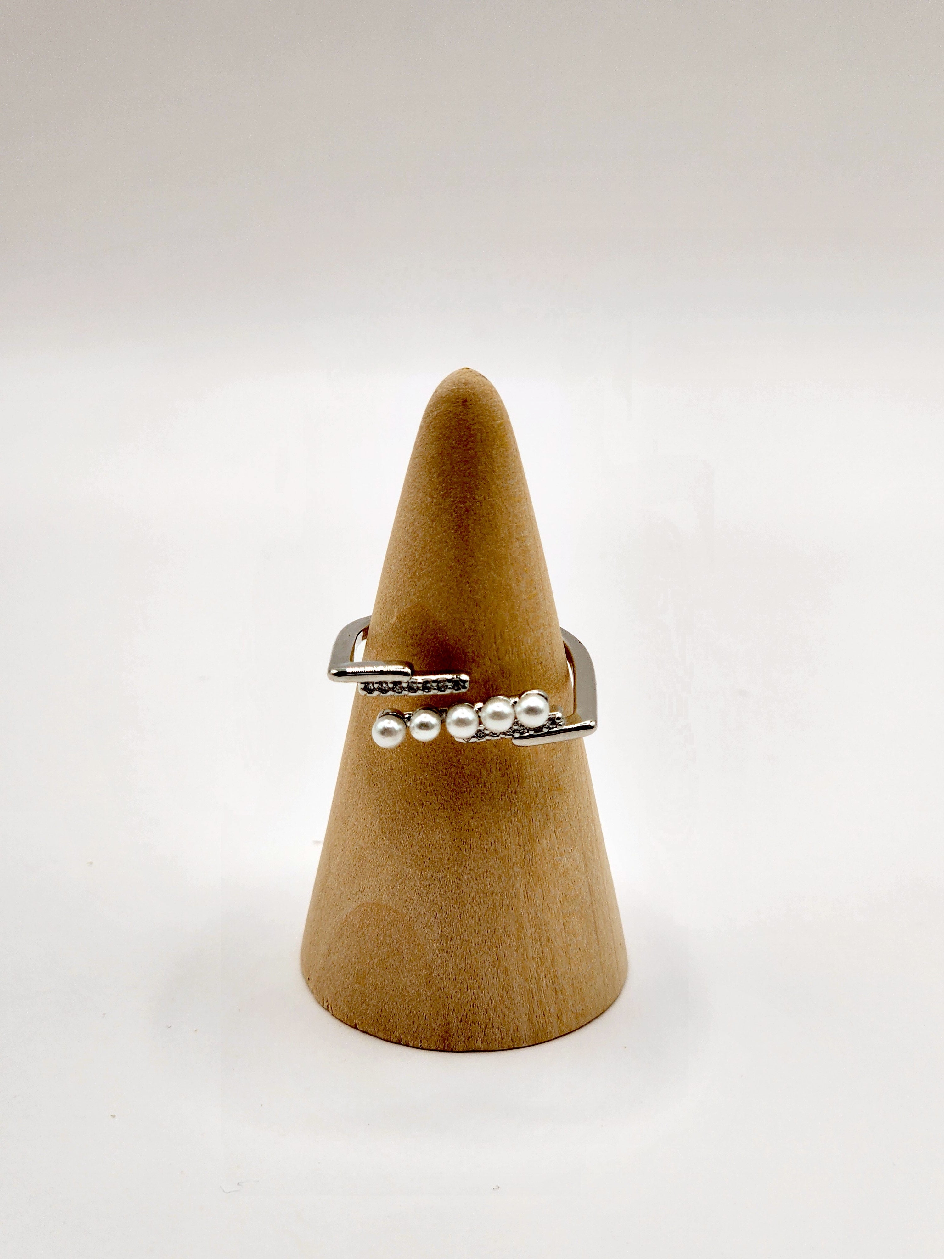 Pearl Arch Ring