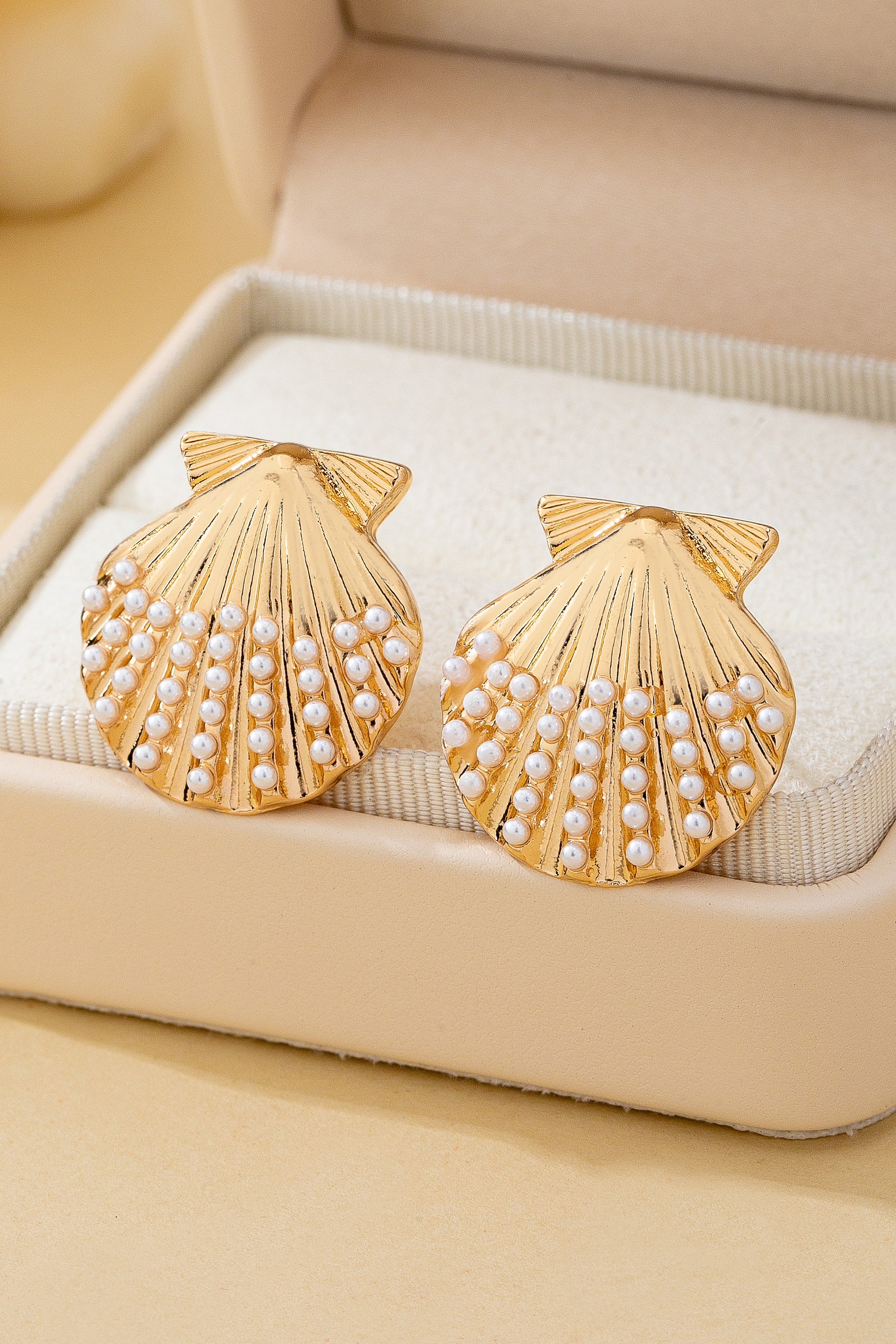 Seashell Pearl Earrings