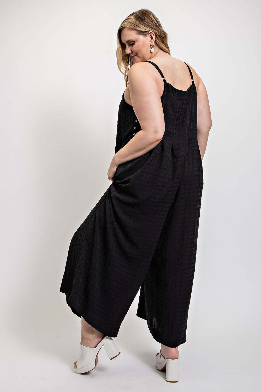 Texture Woven Sleeveless Jumpsuit