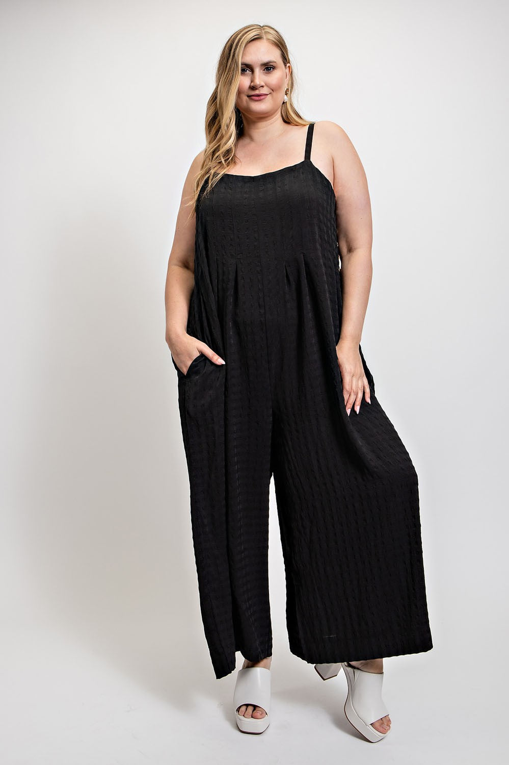 Texture Woven Sleeveless Jumpsuit